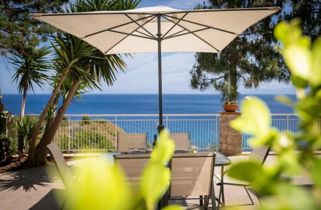 Villa'S Apartment On The Beach, Swimming Pool A/C Palermo Exterior photo